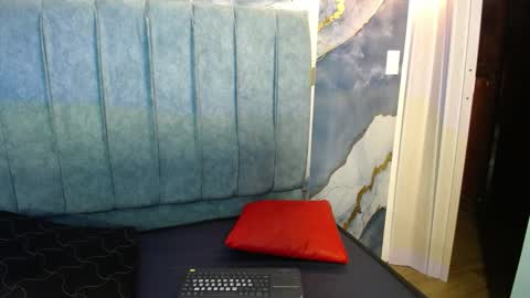 Susy online show from February 2026 04:28:02 AM