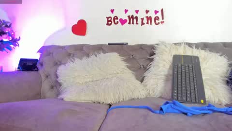 Sofia Vasquez online show from February 2025 01:29:02 AM