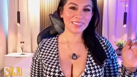 Snapshot of sofia_convers chatting on May 2026 01:05:02 PM Sofia online show from May 2026 01:05:02 PM