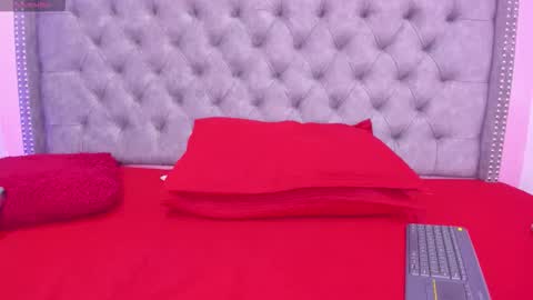 SOFIA online show from November 2025 06:47:02 AM