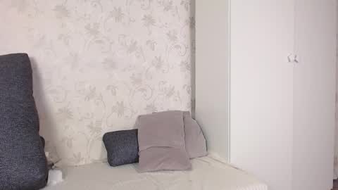 Sofia here online show from May 2026 04:07:02 AM