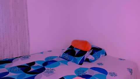 Sofia  online show from September 2025 05:23:01 PM