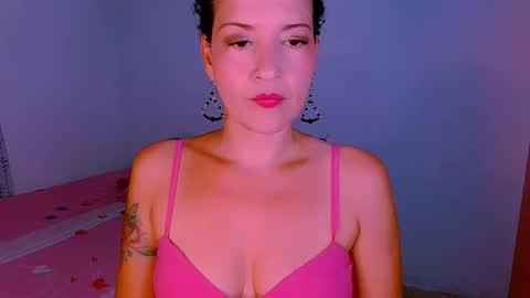 Sofia  online show from September 2025 11:28:02 PM