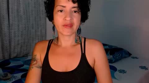 Sofia  online show from November 2025 11:05:01 PM