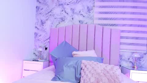 Sofia online show from November 2025 03:07:01 AM