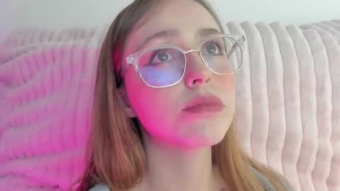     online show from February 2025 04:33:01 AM