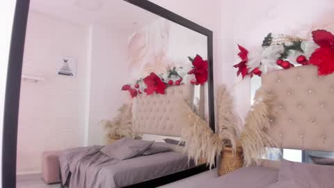 Snapshot of sofia_riveraa chatting on December 2024 05:34:01 PM SOFIA online show from December 2024 05:34:01 PM