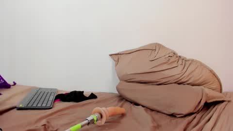 Snapshot of sofia_riveraa chatting on February 2025 11:26:01 PM SOFIA online show from February 2025 11:26:01 PM