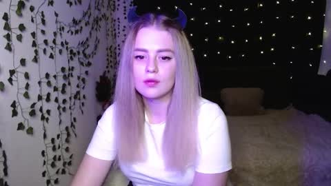 sofia_rosemary online show from February 2025 02:15:02 PM