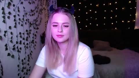 sofia_rosemary online show from February 2025 12:39:02 PM