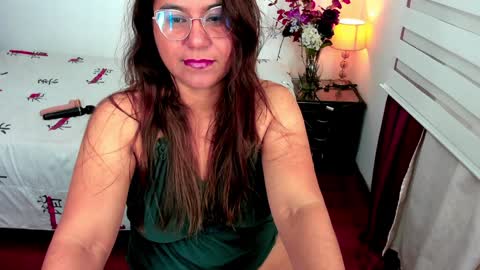 Snapshot of sofia_sorceress chatting on December 2024 03:33:02 AM sofia_sorceress online show from December 2024 03:33:02 AM