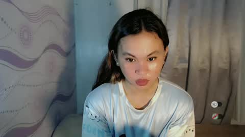 Snapshot of sofia_sweetheart18 chatting on June 2026 12:04:01 PM sofia_sweetheart18 online show from June 2026 12:04:01 PM