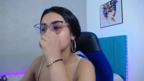 Sofia online show from November 2025 12:19:02 PM