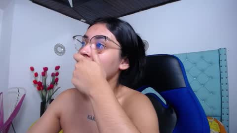 Sofia online show from March 2026 12:12:02 PM