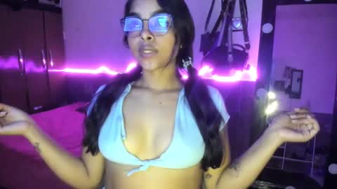 Danna Sofia online show from March 2025 08:38:02 PM