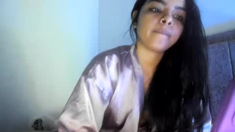 Danna Sofia online show from October 2025 05:50:02 AM