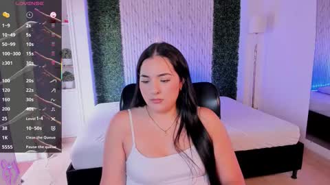 Sofia caramel online show from November 2025 06:32:01 PM