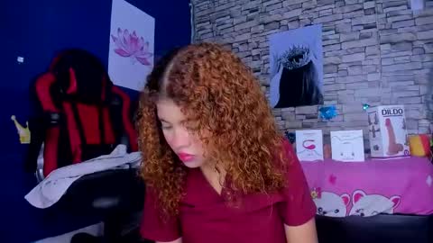 sofiacastillo01 online show from January 2025 12:37:01 PM