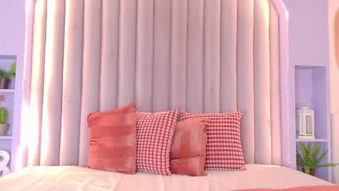 Snapshot of sofiadiamond_ chatting on May 2026 11:28:02 AM SOFIA DIAMOND online show from May 2026 11:28:02 AM
