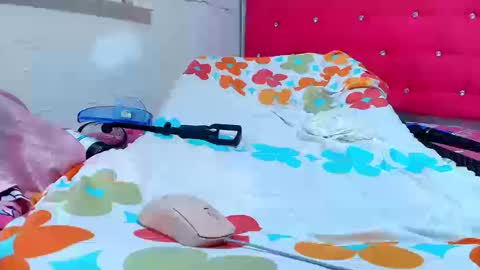 Sofiamillerrs online show from September 2025 09:38:01 PM