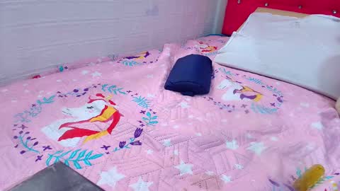 Sofiamillerrs online show from November 2025 05:34:02 PM