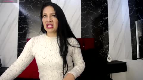 Snapshot of sofiamoreno_ chatting on April 2026 02:11:02 PM Sofia online show from April 2026 02:11:02 PM