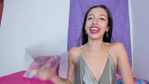 Sofia online show from January 2025 12:20:02 AM