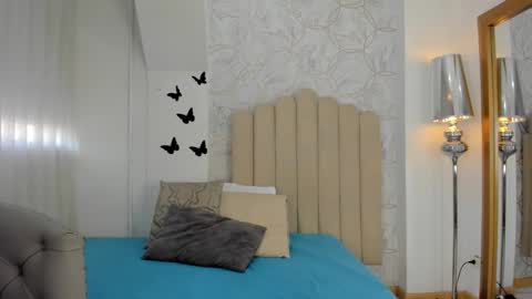 Sofia  online show from February 2025 12:29:01 PM