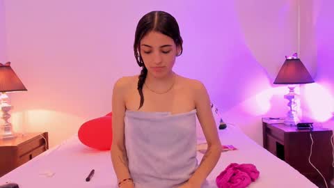 Sofia  Help me reach 5K followers  online show from February 2025 08:26:01 PM