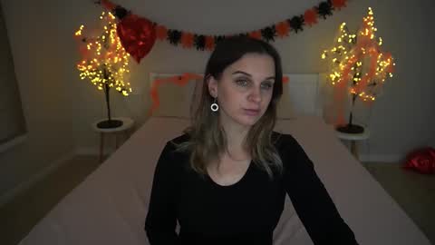 Sofi online show from October 2025 05:19:02 AM