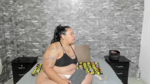 Vicky  online show from February 2025 10:16:01 AM