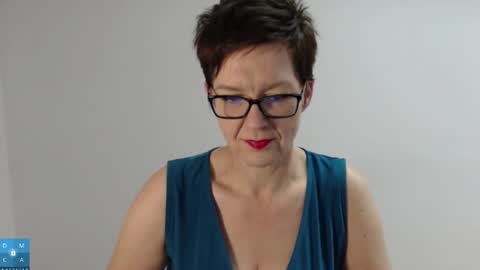 Sofie Velvet online show from December 2025 07:25:02 AM