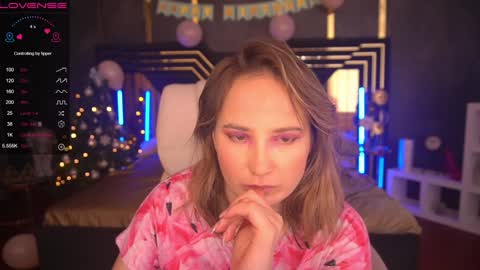 Sofie online show from December 2024 03:36:02 AM