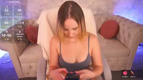 Sofie online show from September 2025 10:34:02 PM