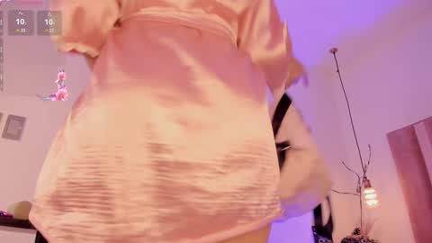 Sofie online show from January 2025 01:49:01 PM