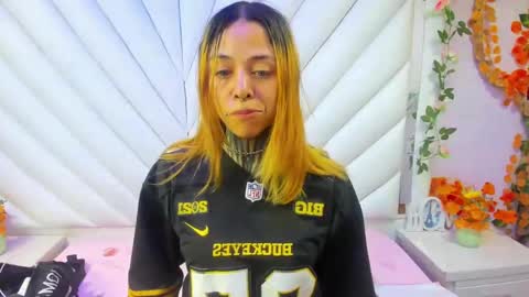 sofii_anal_ online show from November 2025 02:12:01 AM