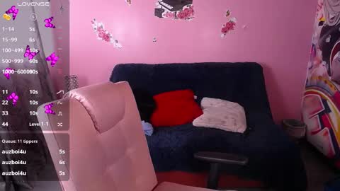 sofii_cute01 online show from February 2025 06:29:02 PM