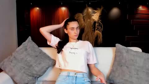 Sofiia  Everyday From 1400 to 2200 Col Time online show from January 2026 06:44:01 PM