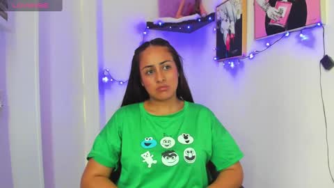 sofiia rodriguez online show from January 2025 05:00:02 PM