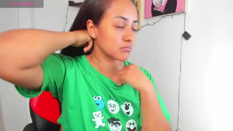 sofiia rodriguez online show from February 2025 06:44:01 PM