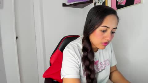 sofiia rodriguez online show from September 2025 12:51:02 PM