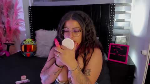 Snapshot of sofiia_rubb chatting on February 2025 09:58:01 AM Sofia online show from February 2025 09:58:01 AM