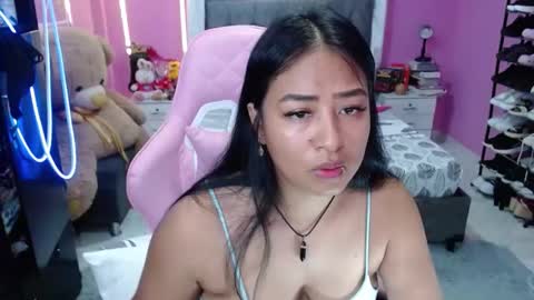 sofia Dreams online show from October 2025 08:36:02 PM