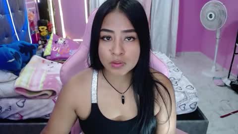 sofia Dreams online show from November 2025 02:44:02 AM