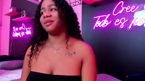 sofiifox online show from March 2025 05:01:01 PM