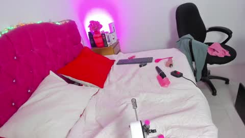 Sofia online show from December 2024 10:31:01 PM