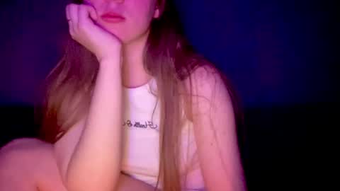 Snapshot of sofinovvak chatting on May 2026 06:53:01 PM Sofi online show from May 2026 06:53:01 PM