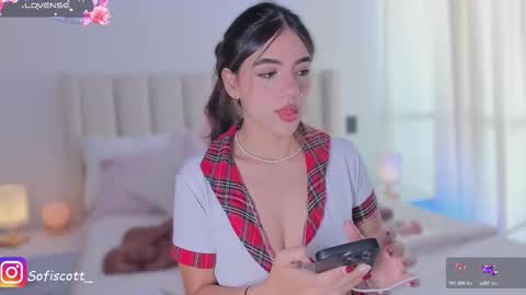 Sofia online show from December 2025 06:23:01 PM