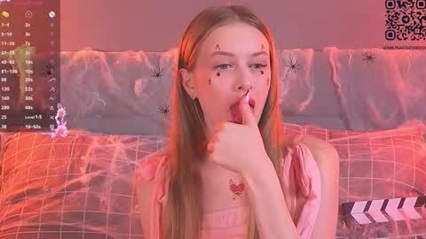 Milisa online show from October 2025 10:54:02 PM