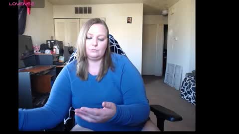 Rose online show from December 2024 08:11:01 PM